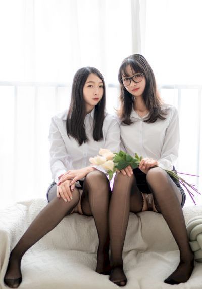 《年轻的老师》免费观看