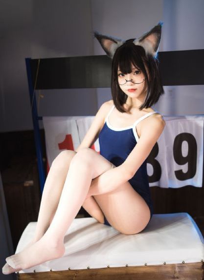 娇小xxⅹ摘花dh仙踪林二佰