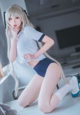 免费看美女的逼
